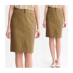 Banana Republic Khaki Knee Length Cotton Chino Pencil Skirt, size 2